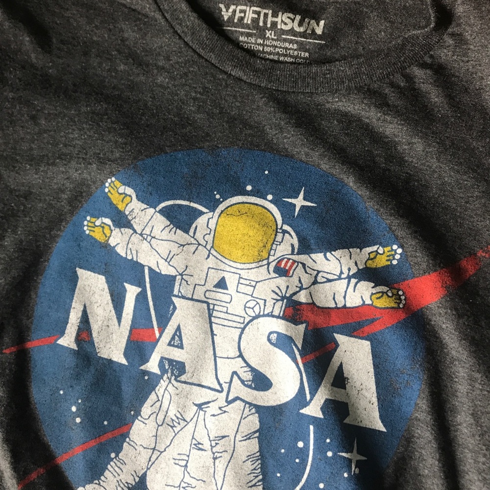 NASA T (XL) - Picture 2 of 2
